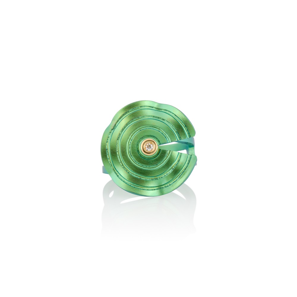 CHOROCHRONOS - 18K GOLD, TITANIUM AND DIAMOND RING _MM3 green