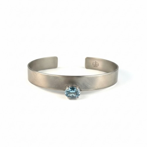 FORMA  - BLUE TOPAZ TITANIUM BRACELET  _MM _ silver