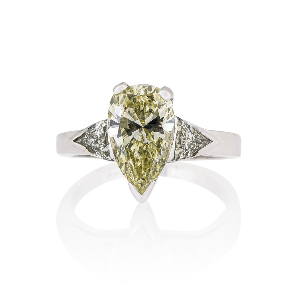 SOLITAIRE FANCY YELLOW PEAR CUT DIAMOND RING WITH 2 TRIANGLES 